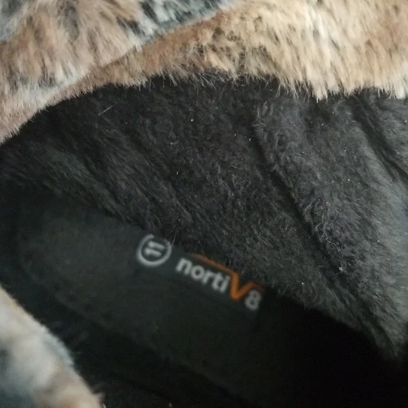 Women's Lined Snow Boots Size 11 - Picture 5 of 5